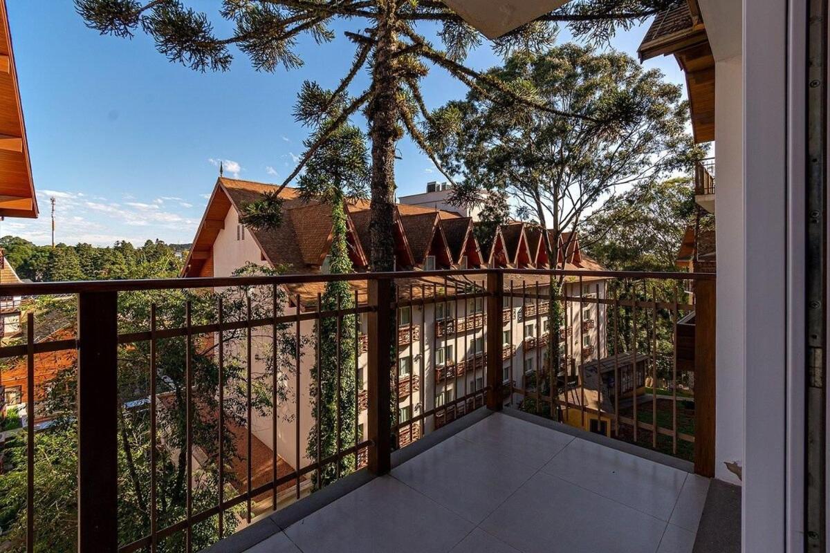Rosa Edificio Casa De Pedra Apartment Gramado Exterior photo